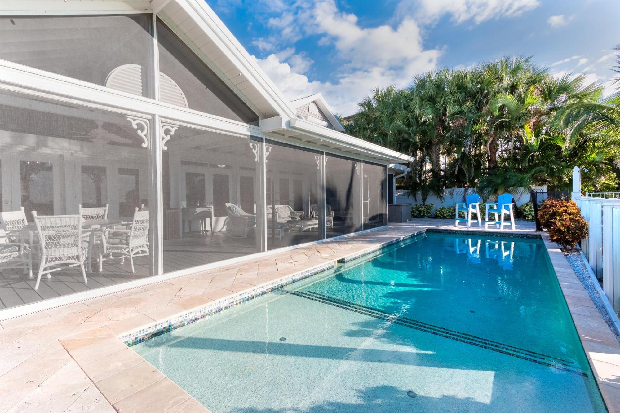 Sunset Breeze - Beachfront Pool Home - Monthly Rental Clearwater Beach Exterior photo